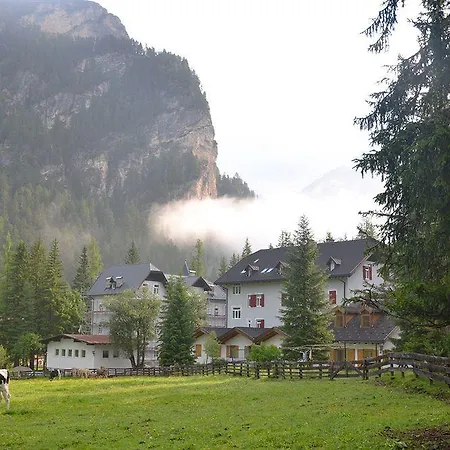 Croda Rossa Hotel Schluderbach