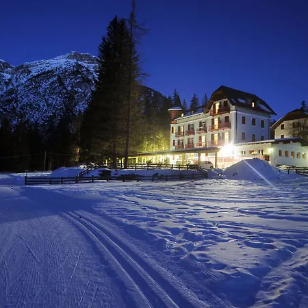Hotel Croda Rossa